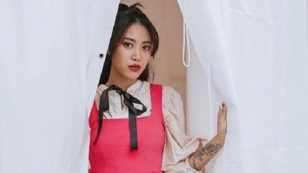 Widy Vierratale Dilaporkan ke Polisi Terkait Aksinya Buka Baju saat Manggung