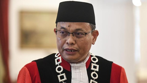 Inilah Profil Guntur Hamzah, Hakim Konstitusi Pengganti Aswanto