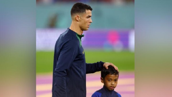 Piala Dunia 2022: Cerita El Ibrahim, Player Escort Asal Indonesia yang Digandeng Cristiano Ronaldo