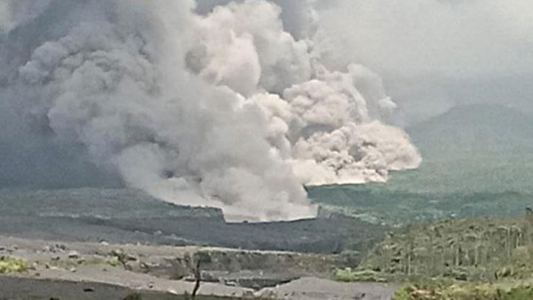 PLN: 121 Gardu Listrik Kena Dampak Erupsi Semeru