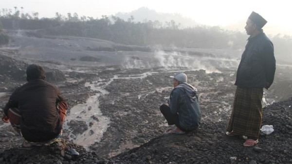 Bupati Lumajang Minta Warga Waspada Banjir Lahar Dingin Usai Erupsi Gunung Semeru