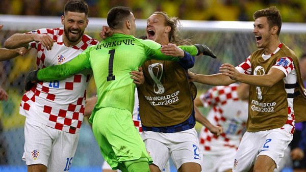Kiper Maroko dan Kroasia Benteng Kokoh Adu Penalti Piala Dunia 2022