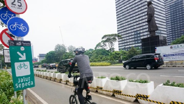 Pesepeda Diizinkan Lewat Jalan Protokol Hanya Sampai Jam 6 Pagi