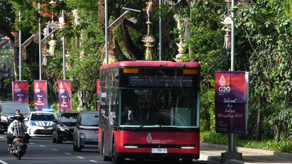 Surabaya Mengoperasikan Bus Listrik Bekas KTT G20, Gratis untuk Lansia