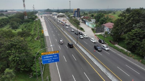 H-4 Natal 2022: Sebanyak 600 Ribu Kendaraan Tinggalkan Jabotabek Menuju Bandung, Merak, dan Puncak