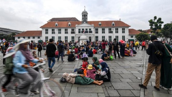 Libur Natal, Minggu, 25 Desember 2022, Monas dan Kota Tua Dipadati Wisatawan
