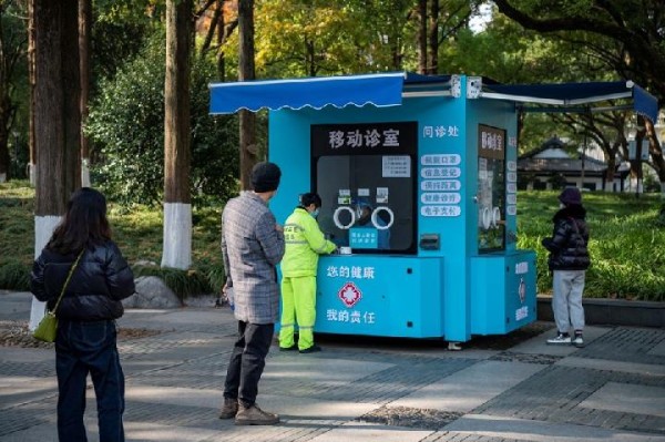 Covid Membludak, China Minta Warganya Donorkan Darah Secara Sukarela