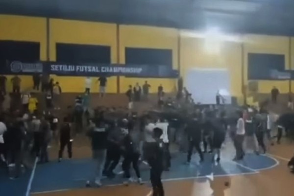 Polisi Ungkap Sebab Viral Pertandingan Futsal Pelajar Ricuh di Bekasi