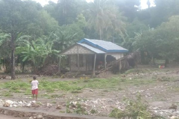 29 Rumah Hilang Disapu Banjir di NTT