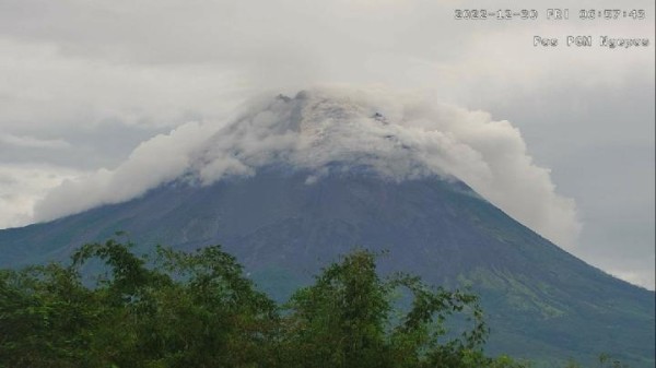 Hari Ini Gunung Merapi Meluncurkan Awan Panas Pertama di Bulan Desember