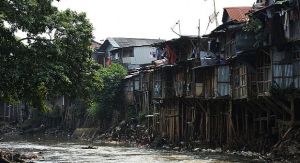 Sederet Kenaikan Tarif 2023 Picu Krisis Biaya Hidup