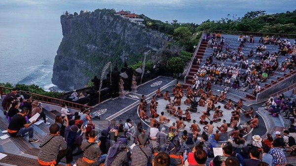 Tren Wisata 2022: Banyak Orang Yang Lakukan Perjalanan Spontan, Destinasi Religi Diminati