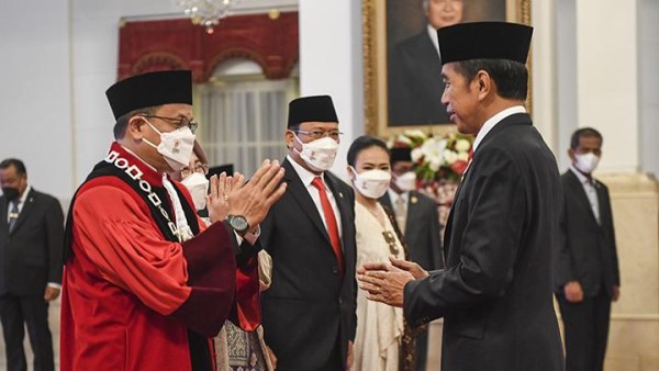 Perpu Cipta Kerja, Ekonom Sebut Negara Kehilangan Pendapatan karena Nol Persen Hilirisasi Batu Bara