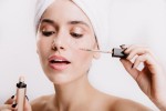 Punya Bintik-Bintik Gelap di Wajah? Inilah Trik Menutupinya Pakai Concealer