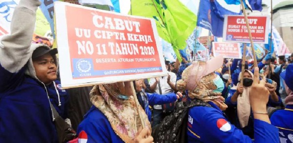 Buruh Lakukan Aksi Protes Perpu Cipta Kerja, Berikut Poin Penolakannya