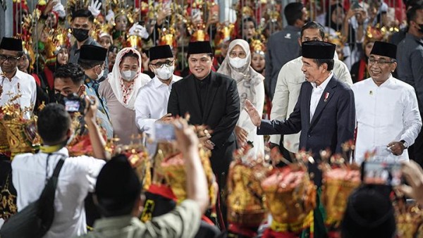 Saat Jokowi Mengunjungi Mal Kokas