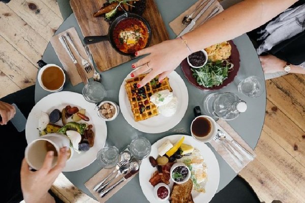 6 Manfaat Sarapan, Salah Satunya Bisa Mencegah Penyakit Maag