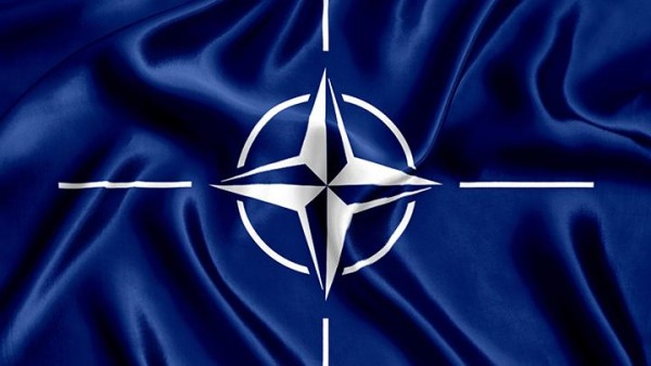 NATO Beri Sinyal Kirim Lagi Senjata Berat ke Ukraina