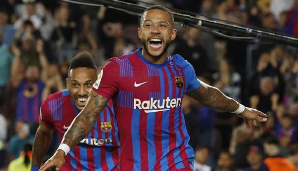 Barcelona Sepakat Melepas Memphis Depay ke Atletico Madrid