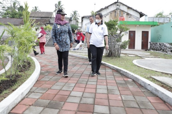 Lapangan Turi Sleman Kini Dilengkapi Jogging Track dan Alat Fitness Outdoor