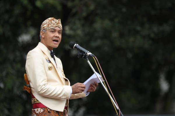 Survei LSI: Elektabilitas Ganjar Paling Unggul, Tetapi Nasibnya di Tangan Jokowi dan PDIP
