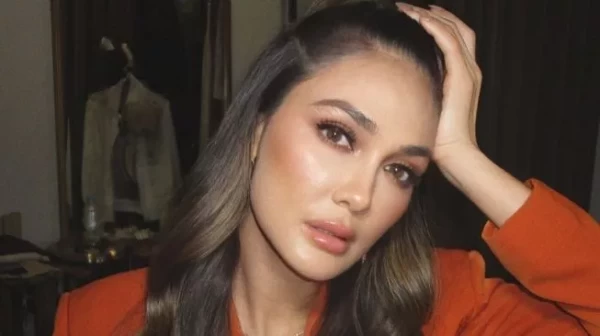 Luna Maya Cari Tukang Pijat, Siapkan Gaji Rp25 Juta Tiap Bulannya