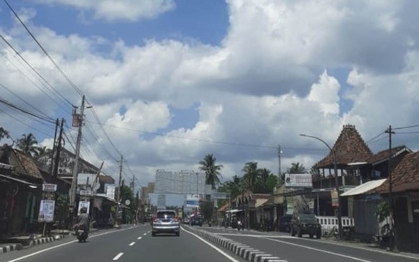 Prakiraan Cuaca BMKG Hari Ini: DIY Berawan di Siang Hari