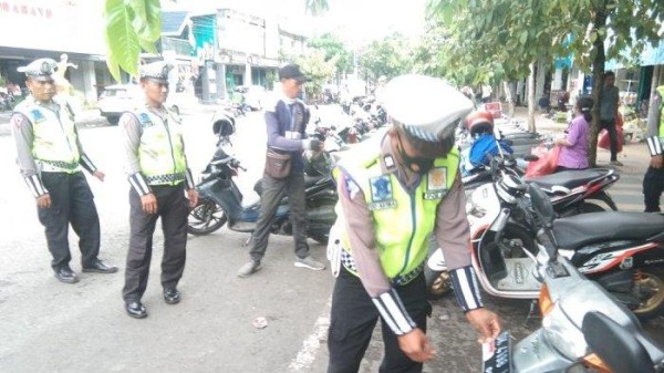 Knalpot Brong Langsung Dicopot dan Diganti di Tempat, Polres Jembrana Targetkan Tujuh Pelanggaran