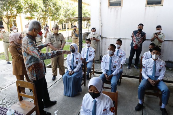 Gubernur Jateng Revitalisasi Gedung dan Pengembangan SMK Tanpa APBD