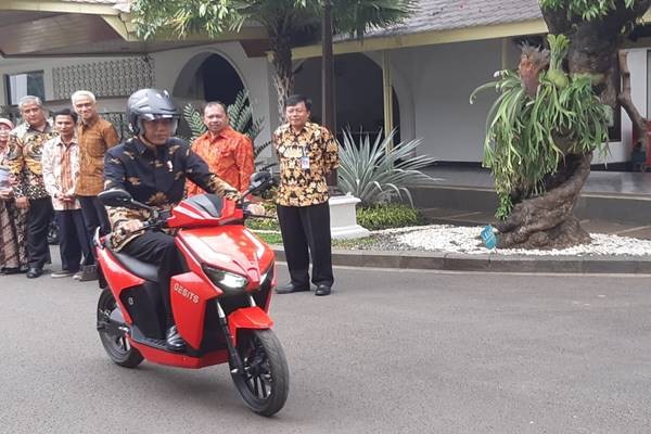 Simak! Cara dan Syarat Agar Dapat Subsidi Rp7 Juta Beli Motor Listrik