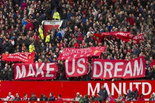 Tumbangkan Barcelona, Manchester United Pecah Telor selama 15 Tahun