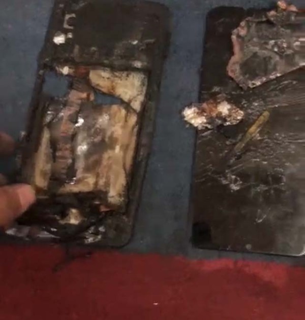 Detik-Detik Menegangkan! Ponsel Penumpang Lion Air Keluar Asap