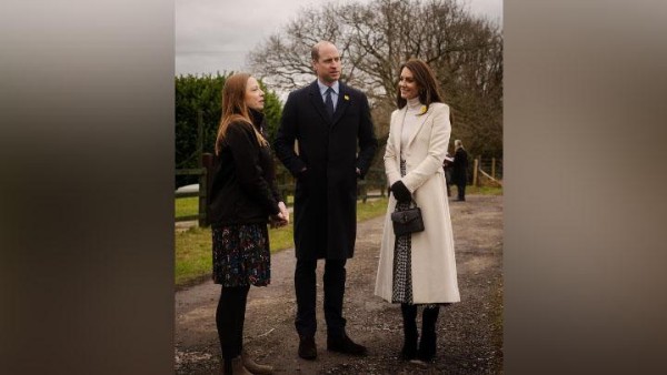 Kate Middleton Ikut Spin Race dengan Rok Midi dan Sepatu Hak Tinggi
