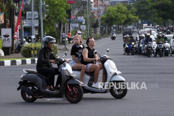Wisatawan Rusia Paling Banyak Gunakan Plat Nomor Kendaraan Palsu di Bali