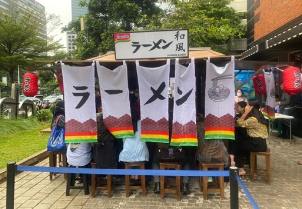 Seruput Lezatnya Miso Ramen yang Authentic dengan Konsep Yatai Jepang