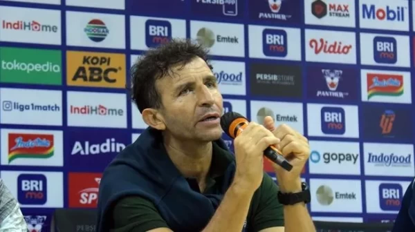 Ingin Kasih Kado di HUT Persib, Luis Milla Targetkan Kemenangan Lawan Persebaya