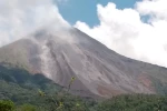 Awan Panas Guguran di Gunung Karangetang Sulut Masih Terjadi
