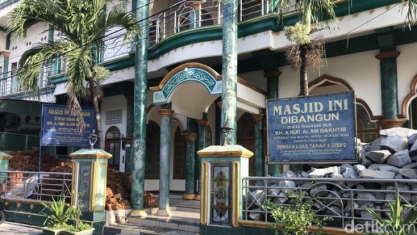 Akses Masjid di Koja Ditutup Pemilik Wakaf, Warga Protes