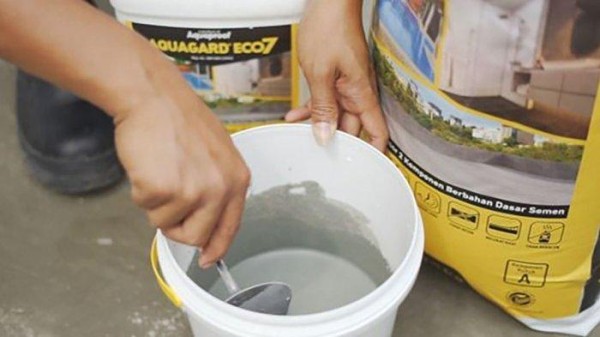 Cegah Kebocoran Dengan Semen Pelapis Antibocor Yang Mudah Diaduk