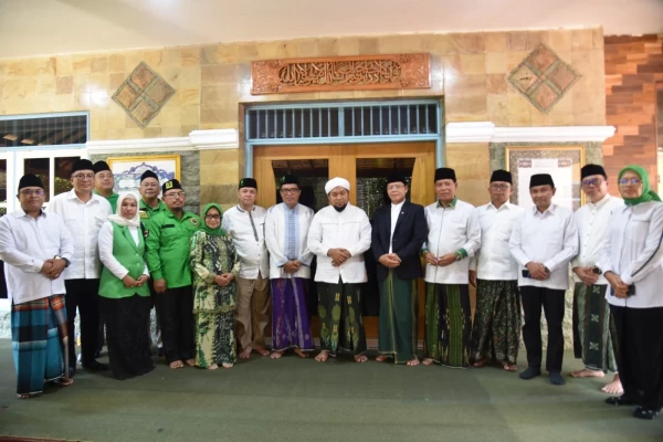 PPP Muhamad Mardiono Jalin Silaturahmi ke Ponpes Salafiyah Syafi’iyah Situbondo