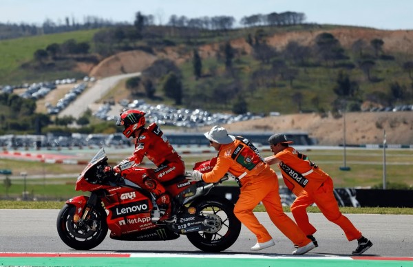 Seri Pertama MotoGP 2023 Mencekam, Francesco Bagnaia Coba Cari Biang Keroknya