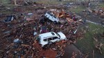 Mobil-mobil Ringsek Dihantam Tornado Dahsyat di Mississipi