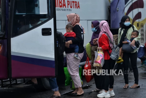 Gubernur DKI Jakarta Dukung Pusat Siap Antarkan Masyarakat Pulang Kampung