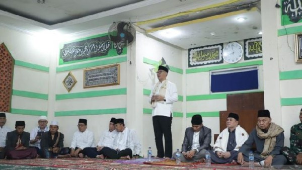 Cara Unik Plt Bupati Bogor Tampung Aspirasi Warga Lewat Tarawih Keliling