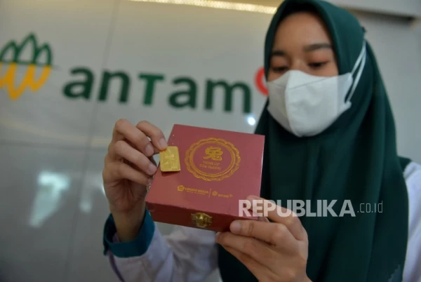 Siap-Siap Cuan! Emas Melonjak 30,40 dolar AS karena Greenback Melemah