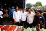 Presiden Jokowi dan Mardiono Temukan Fakta Menarik saat Cek Ketersediaan Pangan di Pasar