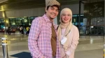 Seorang Waria Ngaku Pernah Nikah dengan Kakak Aldila Jelita, Baju Agnez Mo saat Urus KTP Disorot