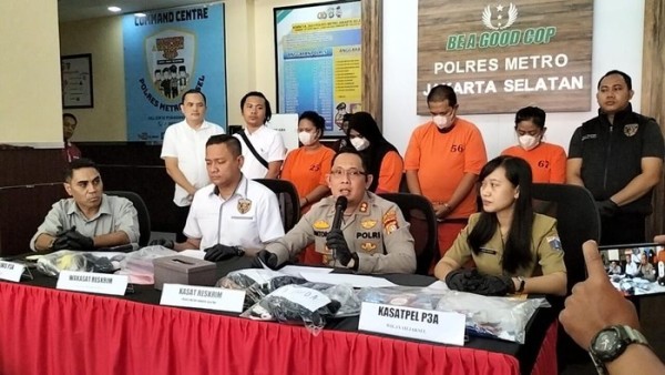 5 Fakta Kasus Pesta Orgy di Jaksel Dibongkar Polisi