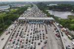 Puncak Arus Balik 2024, Jalan Raya Pantura Arah Jakarta Macet Parah Malam Ini