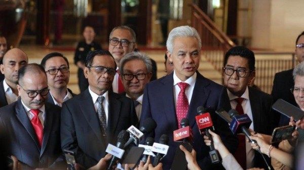 Ganjar Pranowo dan Mahfud MD Menyerahkan Nasib Hasil Pilpres 2024 ke MK